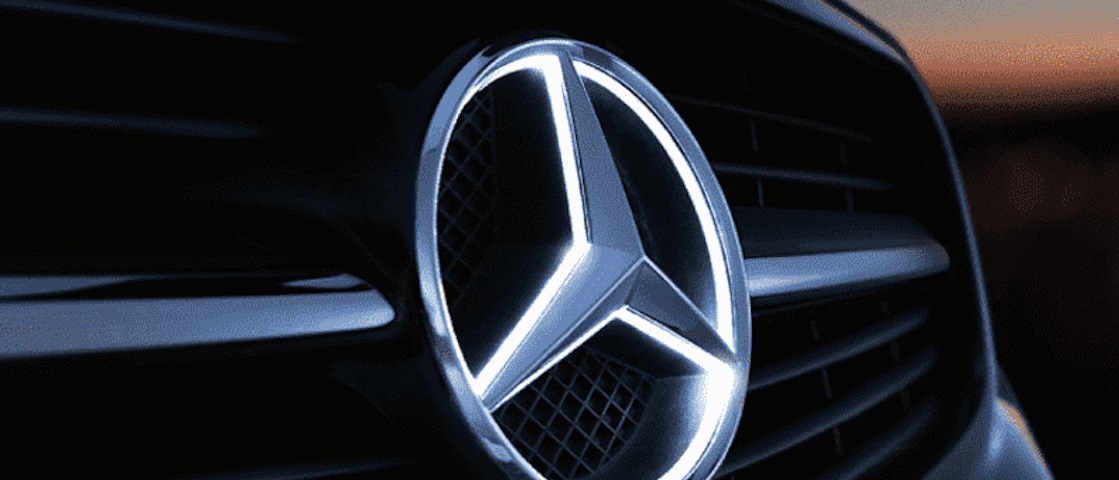Mercedes-Benz опережает Tesla